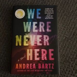 Like new book. No writing or stains. Read once and set it on a shelf.